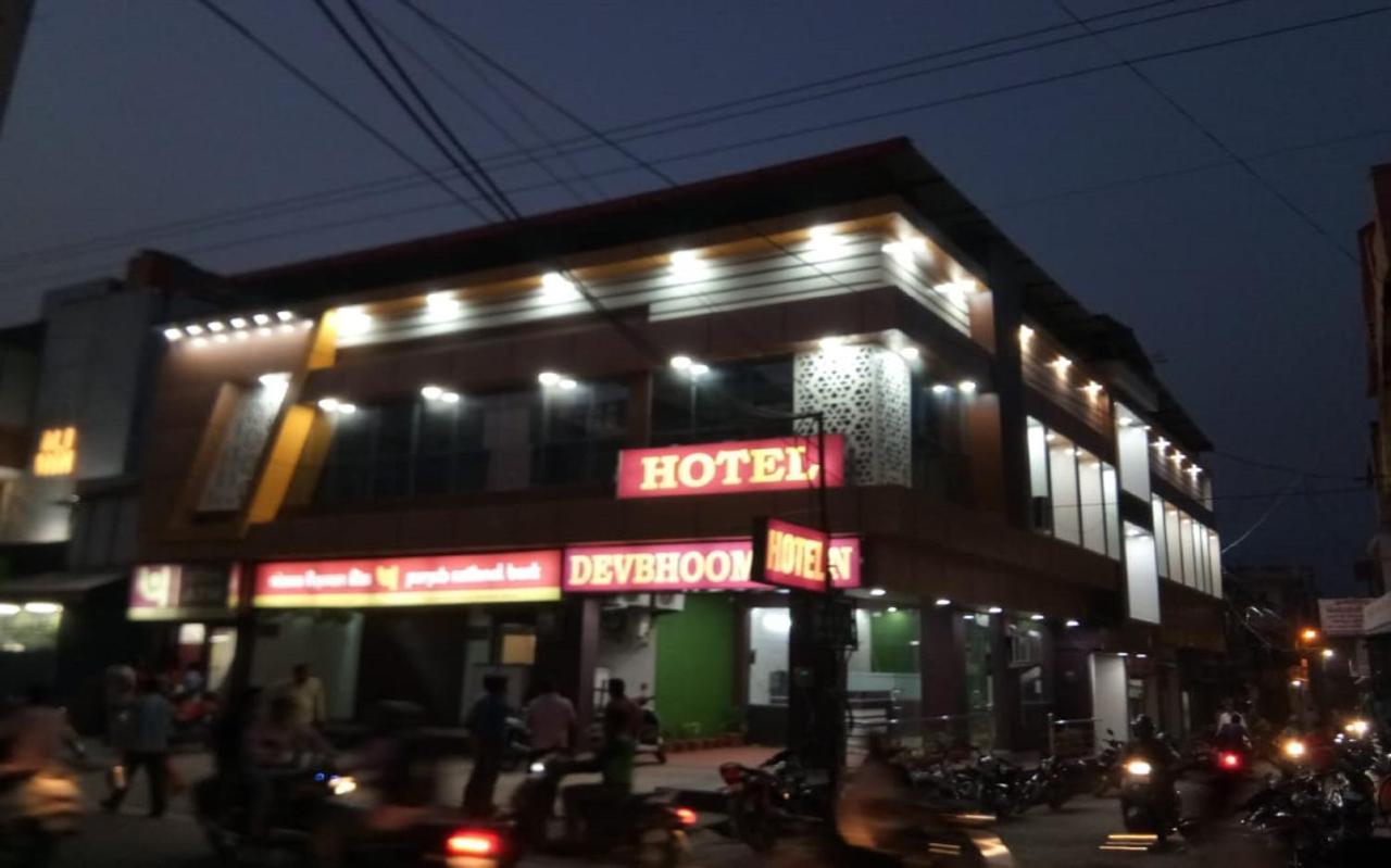Hotel Devbhoomi Inn Risikés Kültér fotó